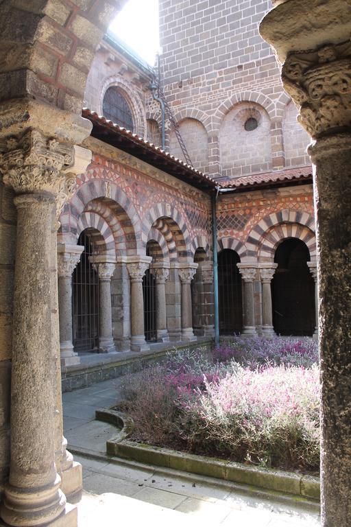 Une Coquille Sous L'Oreiller Le Puy-en-Velay Екстериор снимка