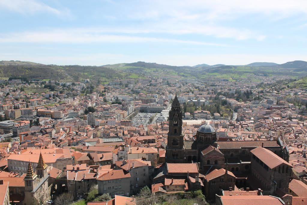 Une Coquille Sous L'Oreiller Le Puy-en-Velay Екстериор снимка