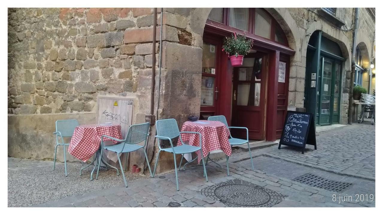 Une Coquille Sous L'Oreiller Le Puy-en-Velay Екстериор снимка